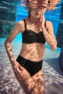 Amoena Bikini-Hose Palma 11 Amoena Bikini-Hose Palma -Susa Verkäufe Amoena Bikinihose Palma PTY 71645 schwarz 04 1280x1280