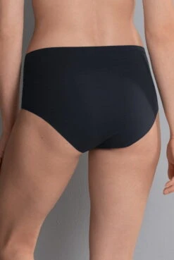 Slip Essentials High Waist+ -Susa Verkäufe Anita since 1886 Slip Essentials High Waist 1343 001 schwarz 02 1280x1280